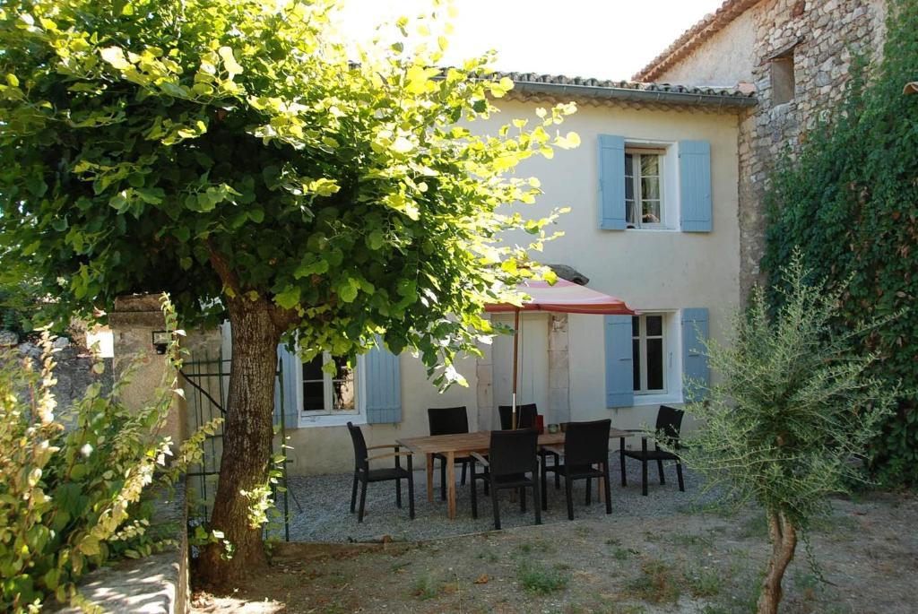 Le Domaine Saint Jean Bed & Breakfast Room photo